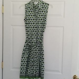 Classic sleeveless dress